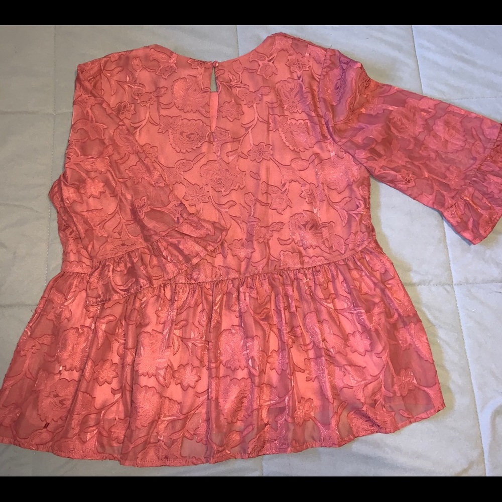 Floral print blouse brand new!